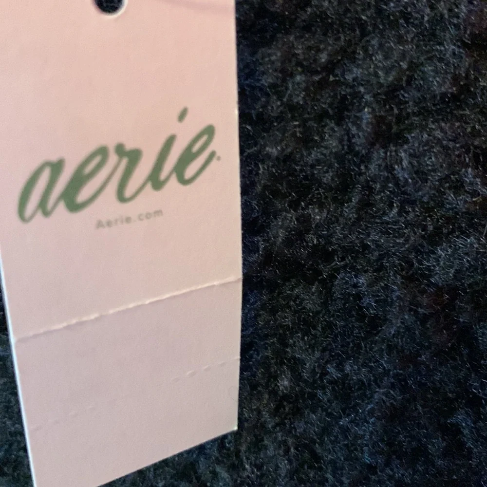 🎄NEW! Aerie-Cellphone Sherpa Crossbody
